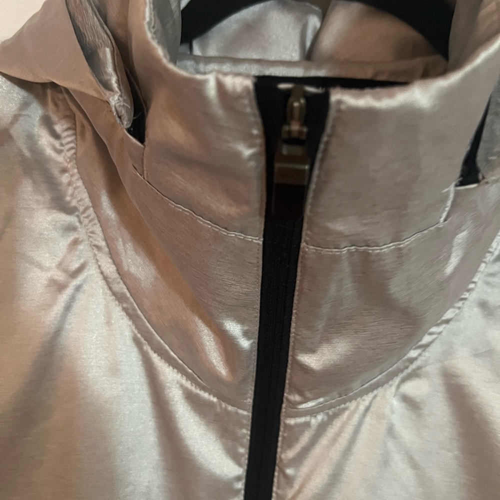 NIKE Tech Pack Windrunner Jacket Silver Sz XS. AT… - image 7